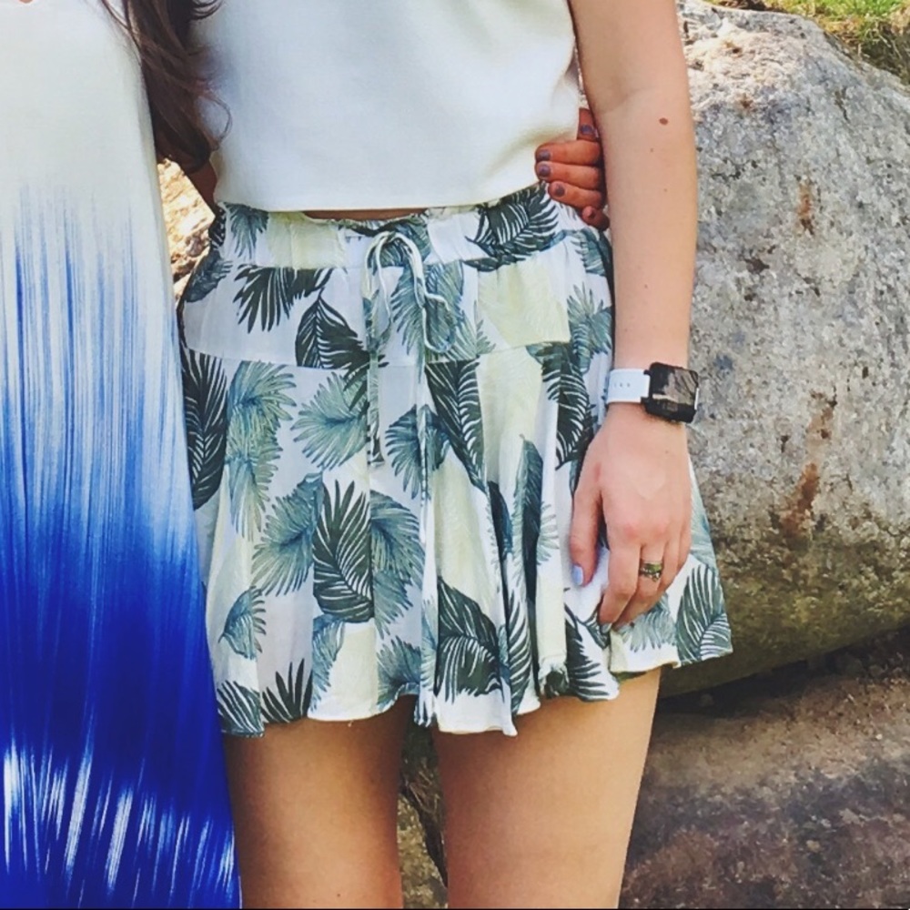 Palm/Leaf Skort